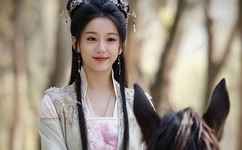 国产美女裸露无遮挡双奶A片游戏